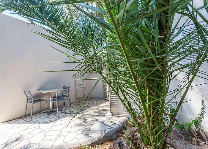 吉利娜酒店 酒店