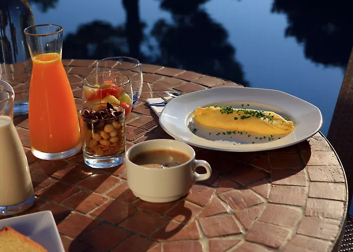 吉利娜酒店 酒店