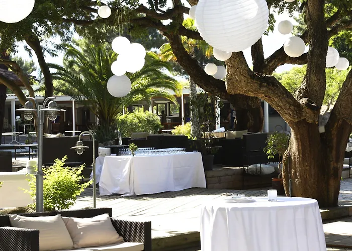 吉利娜酒店 酒店